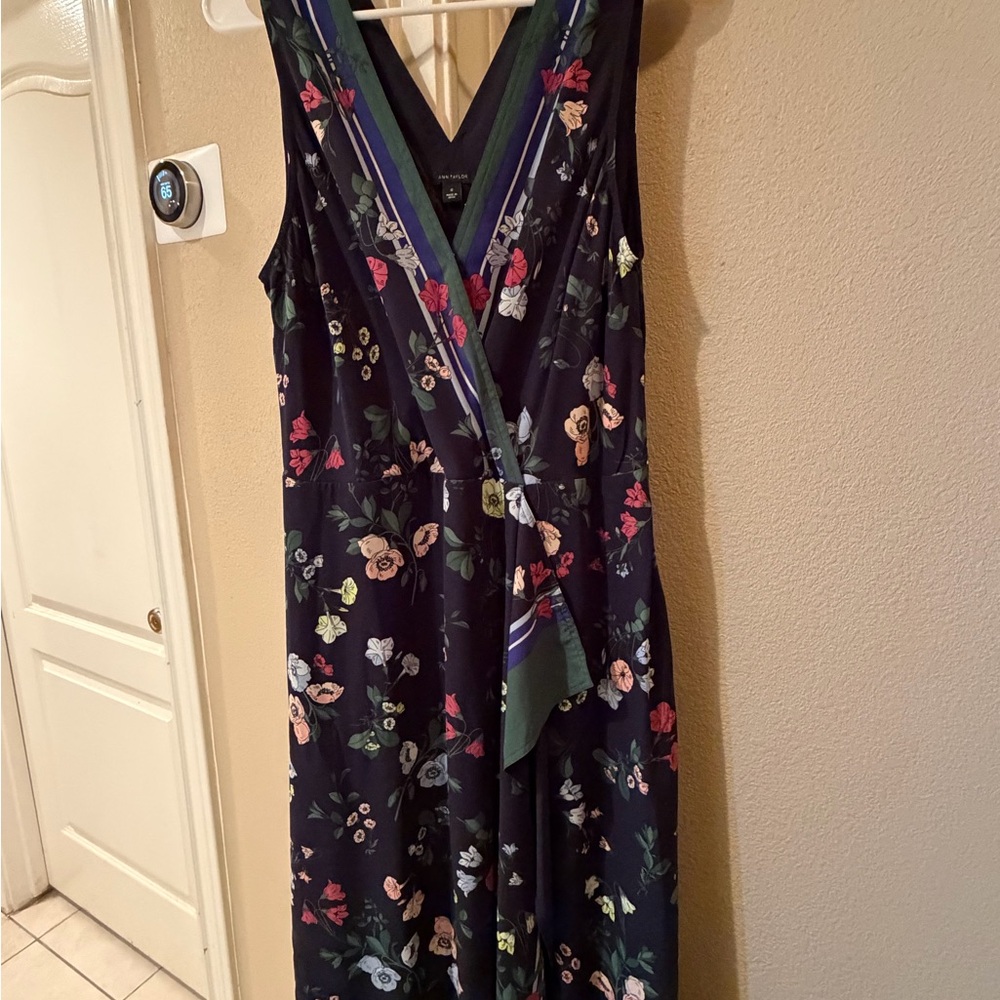 Ann Taylor Multicolor Floral V-Neck Midi Dress